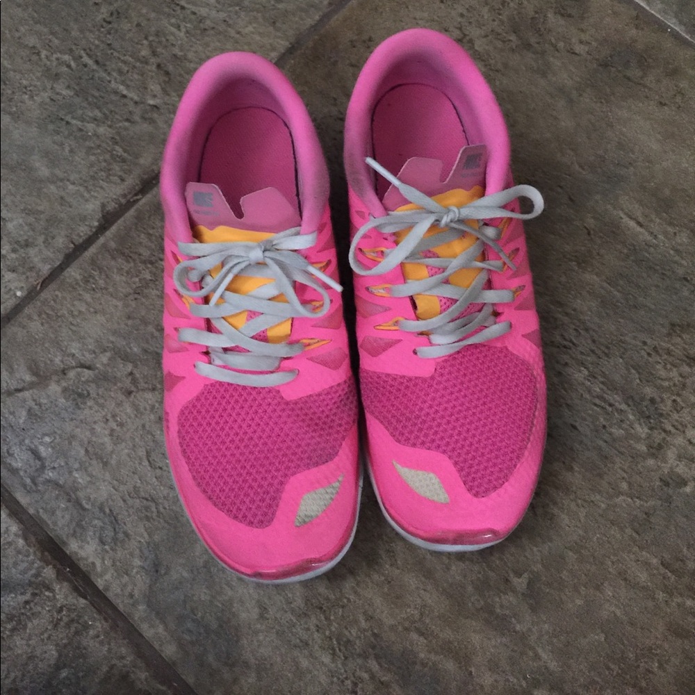 Pink nike